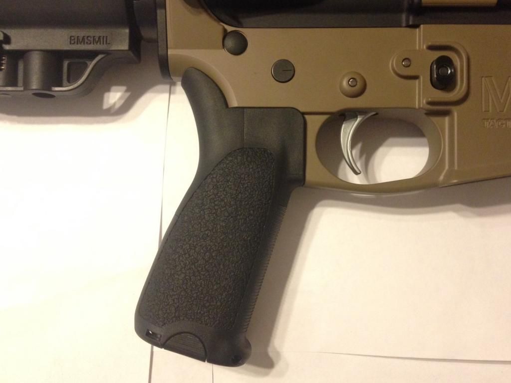 What are the best AR15 pistol grips for small hands?